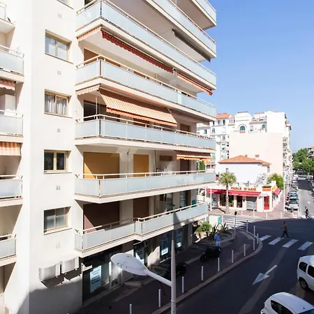 アパート A4 Staywiz Us-2p Au Coeur De Les Pins 5min - Ac Balcon