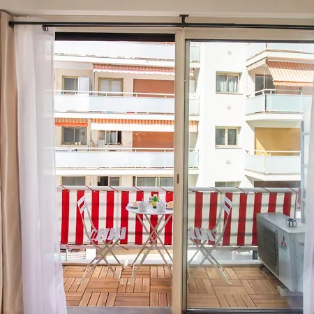 A4 Staywiz Us-2p Au Coeur De Les Pins 5min - Ac Balcon アパート *